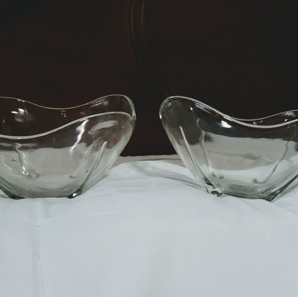 1950s SWEDISH MODERN FOOTED CLEAR GLASS NUT CANDY SERVING BOWL DISH VINTAGE